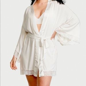 Victoria Secret Women’s Robe, Size M/L